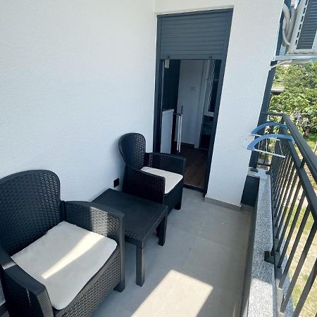 Lana Apartmani Бар Екстериор снимка
