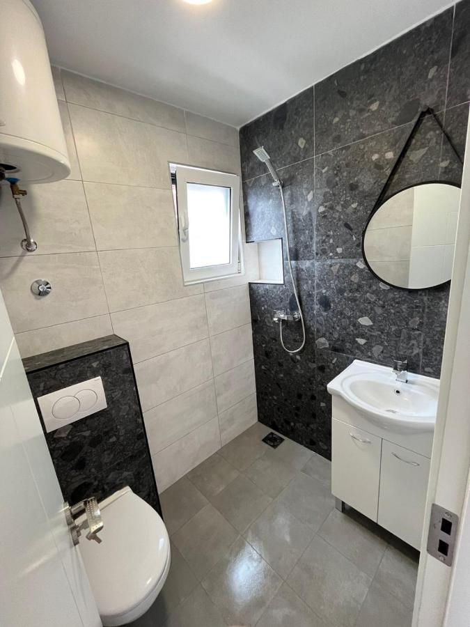Lana Apartmani Бар Екстериор снимка