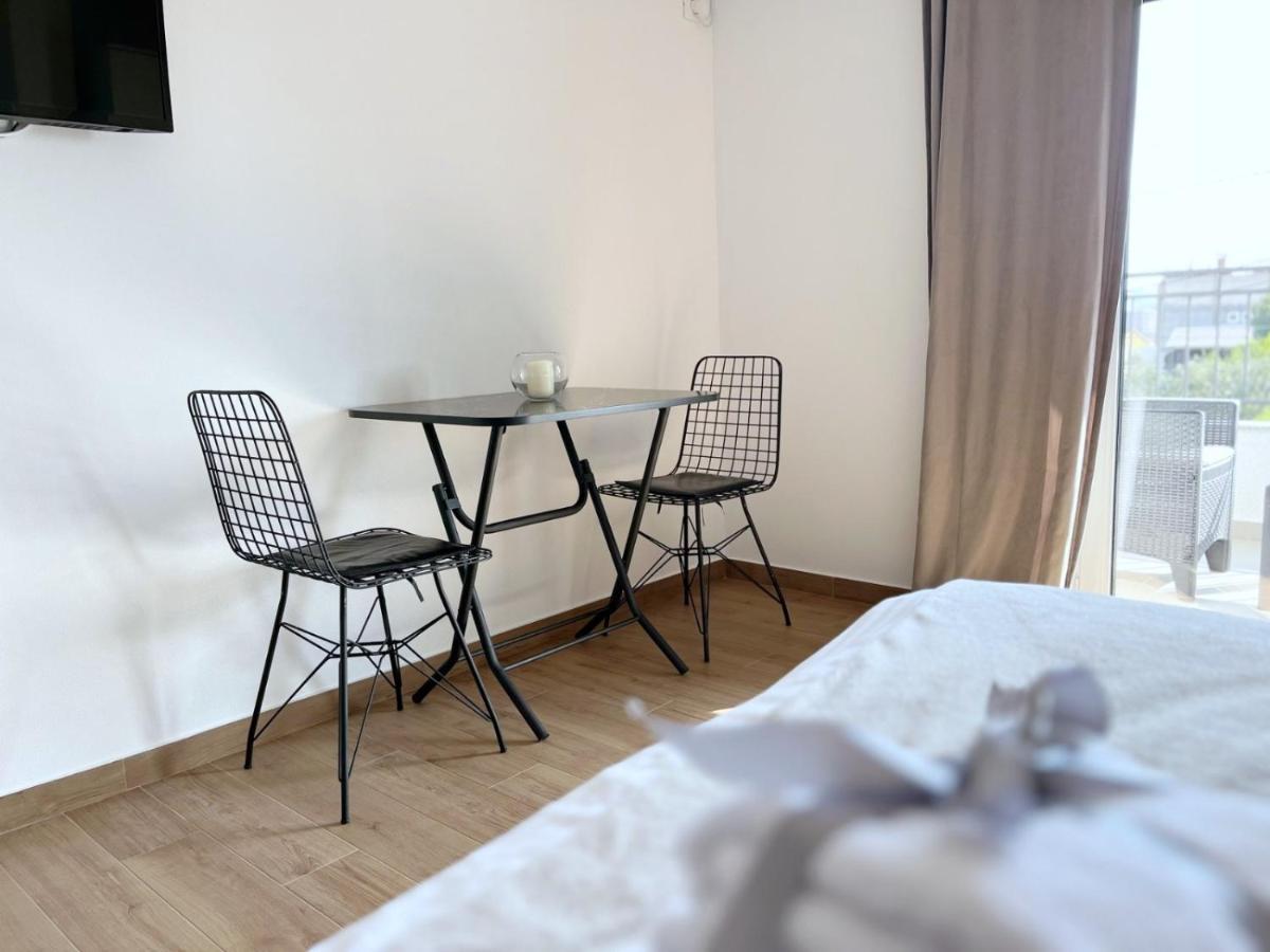Lana Apartmani Бар Екстериор снимка