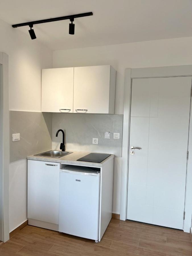 Lana Apartmani Бар Екстериор снимка