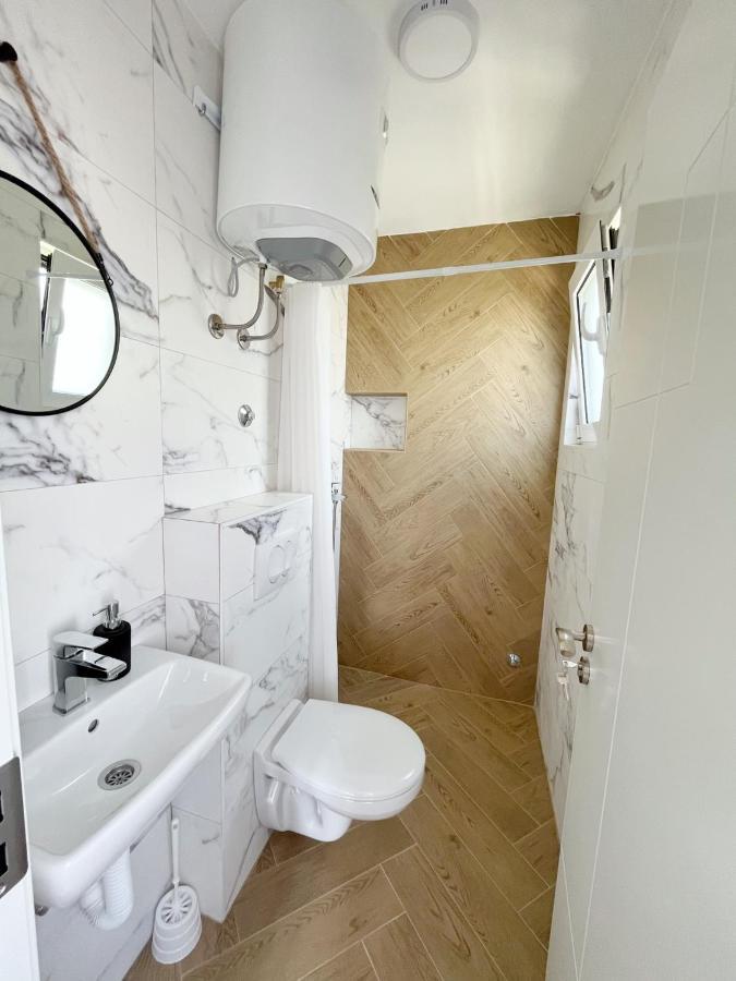 Lana Apartmani Бар Екстериор снимка